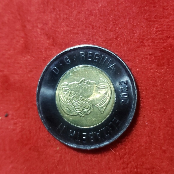 2022 limited edition black toonie - Picture 2 of 2